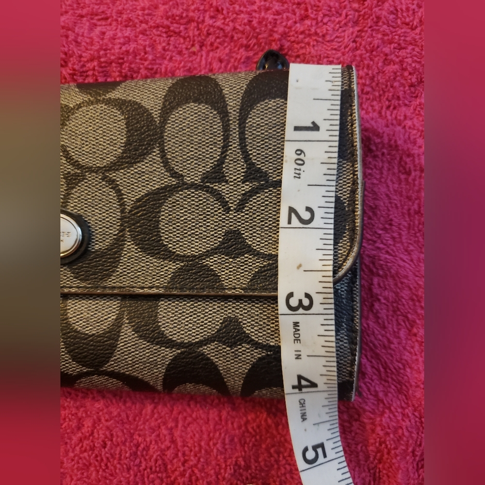Coach Wallet - Picture 12 of 12